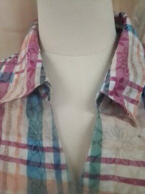 ALFRED DUNNER PLAID BUTTON UP BLOUSE  PETITE  LARGE